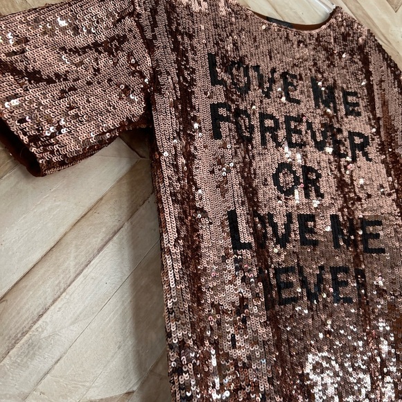 Topshop LOVE ME FOREVER OR LOVE ME NEVER Sequin Rose Gold Top - Picture 2 of 4